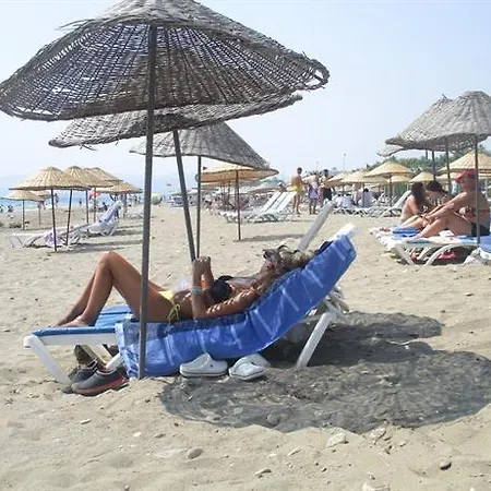 Mandarin Beach